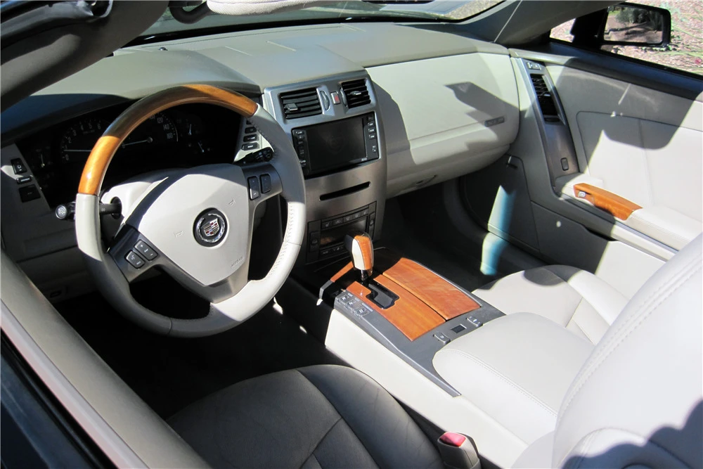 2005 Cadillac XLR - Image 4 of 5