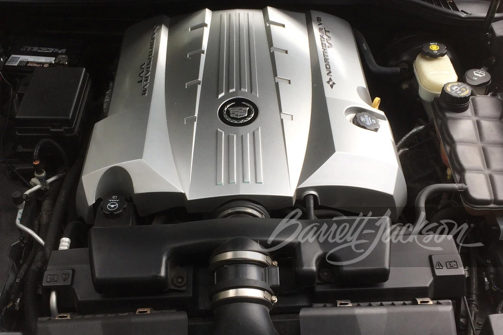 2005 Cadillac XLR - Image 2 of 8