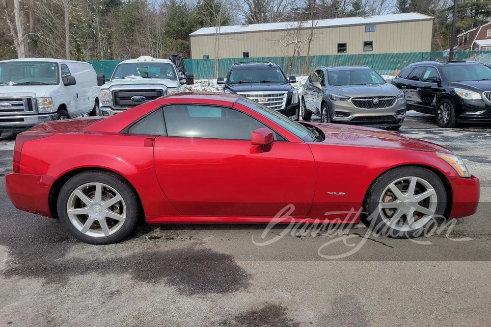 2005 Cadillac XLR - Image 16 of 16