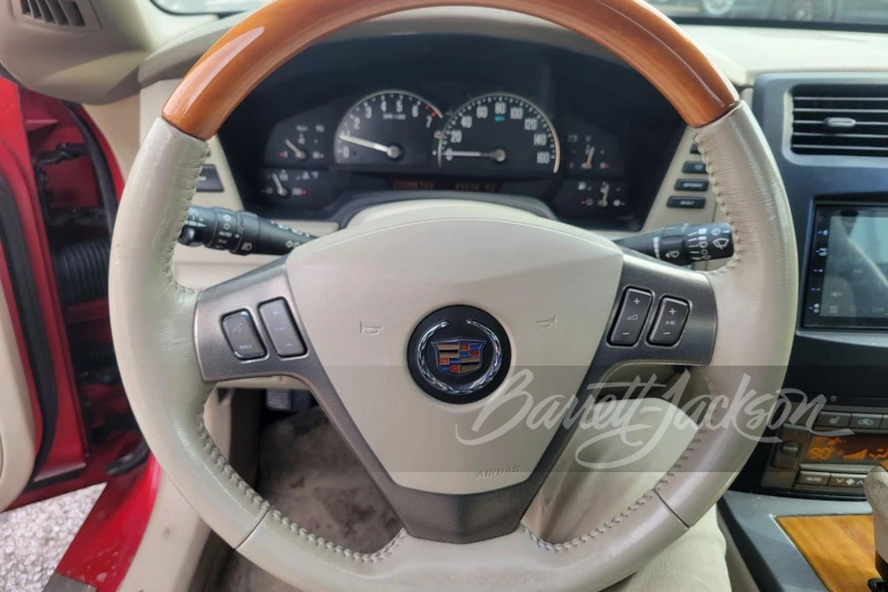 2005 Cadillac XLR - Image 8 of 16