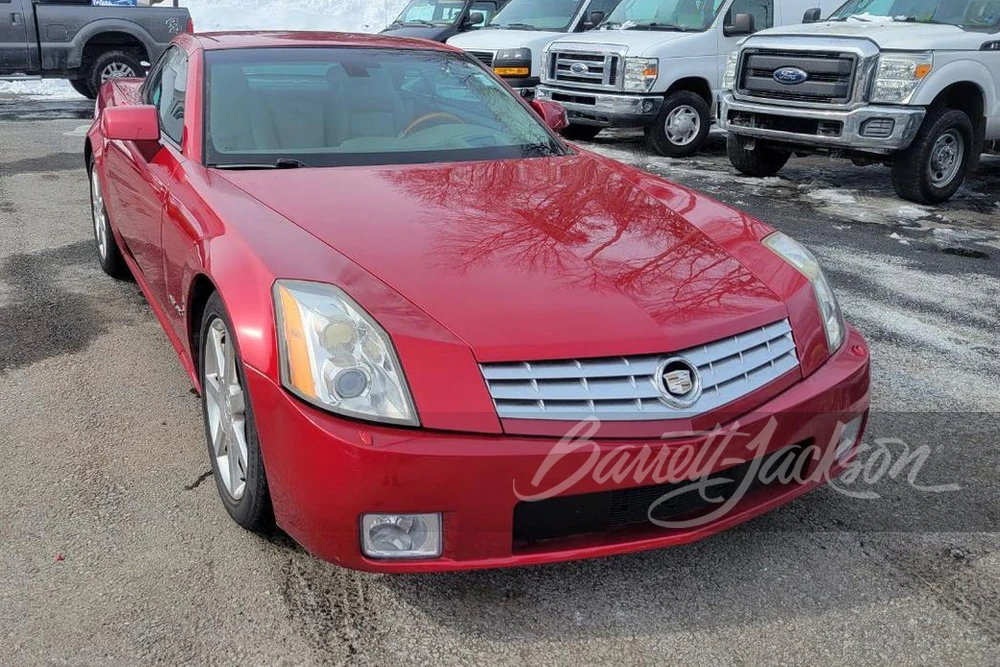 2005 Cadillac XLR - Image 14 of 16