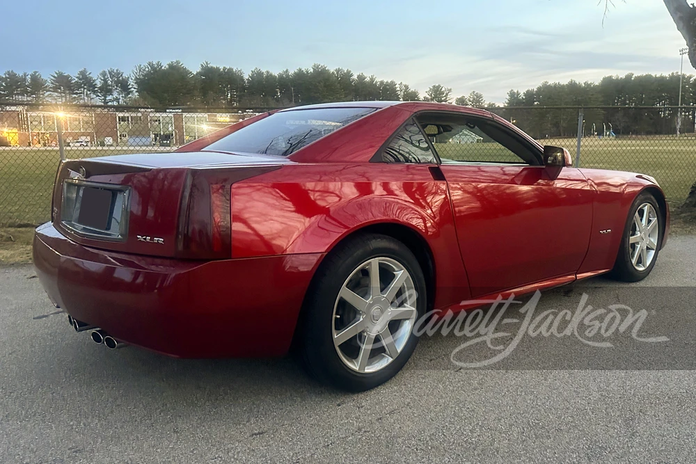 2005 Cadillac XLR - Image 2 of 16