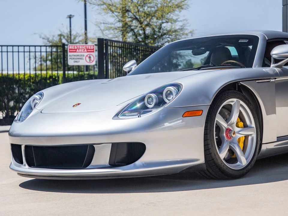 2005 Porsche Carrera GT - Image 9 of 30