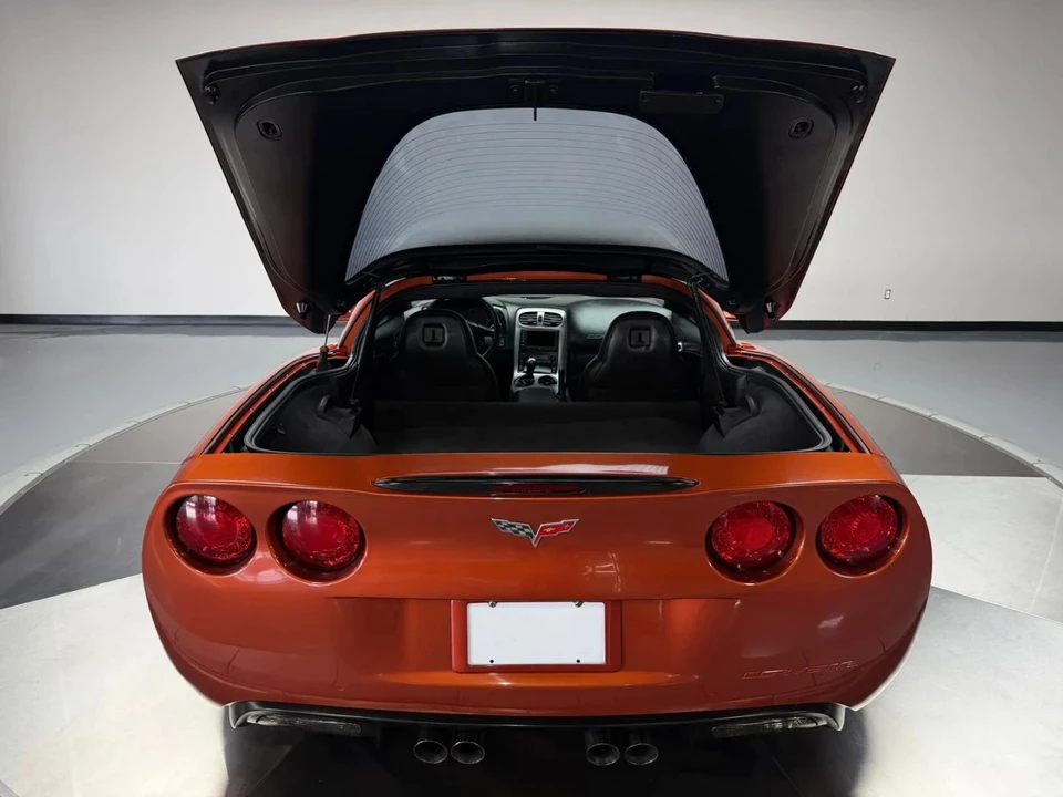 2005 Chevrolet Corvette C6 - Image 13 of 31