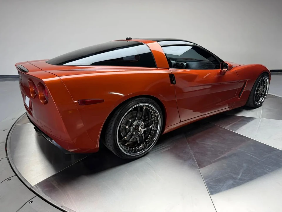 2005 Chevrolet Corvette C6 - Image 2 of 31