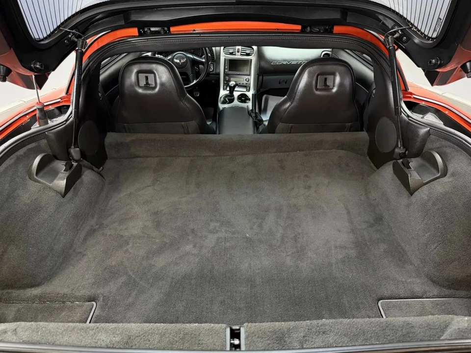 2005 Chevrolet Corvette C6 - Image 14 of 31