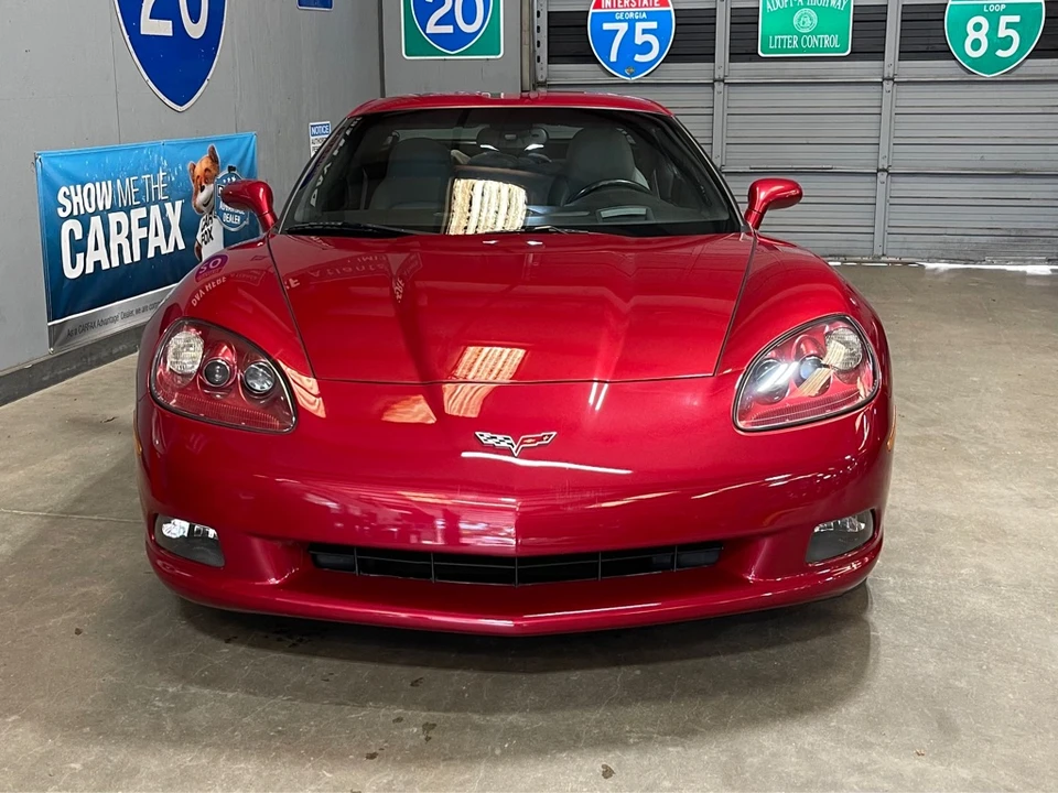 2005 Chevrolet Corvette C6 - Image 2 of 16