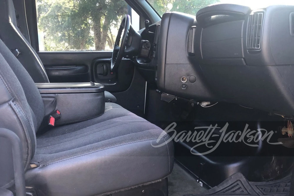 2005 Chevrolet Kodiak - Image 3 of 9