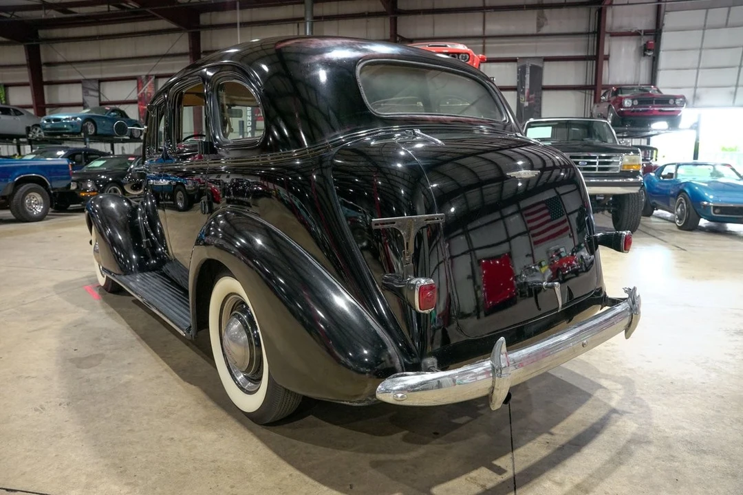 2005 Chevrolet Standard & Master & Master Deluxe & Special Deluxe - Image 2 of 31