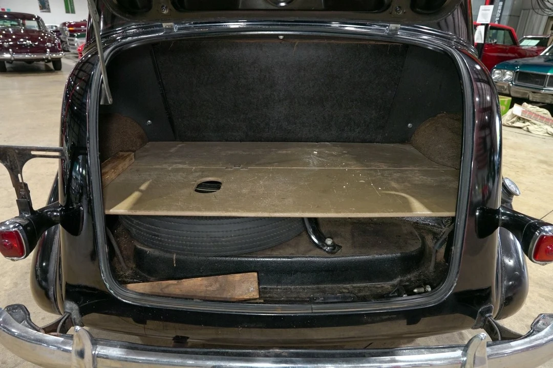 2005 Chevrolet Standard & Master & Master Deluxe & Special Deluxe - Image 26 of 31