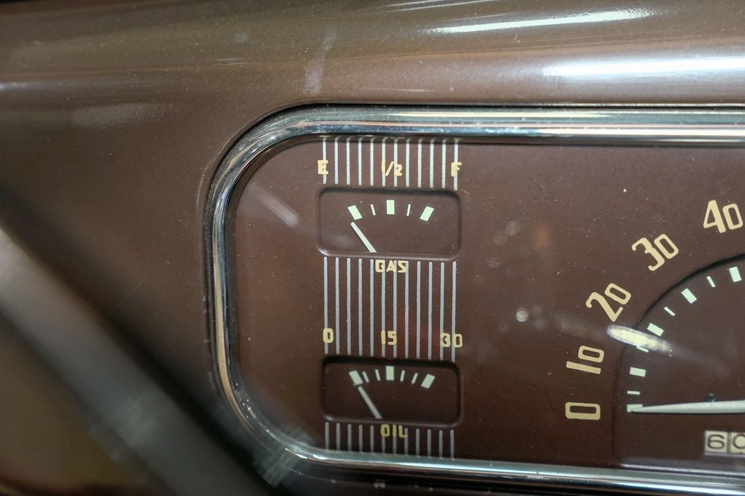 2005 Chevrolet Standard & Master & Master Deluxe & Special Deluxe - Image 31 of 31