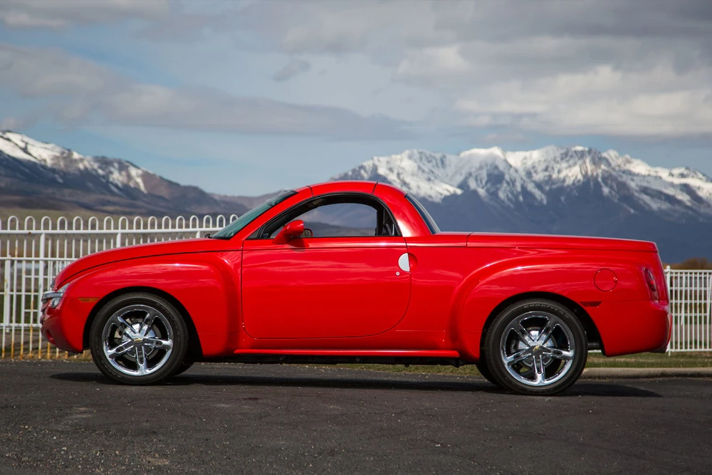2005 Chevrolet SSR - Image 8 of 8