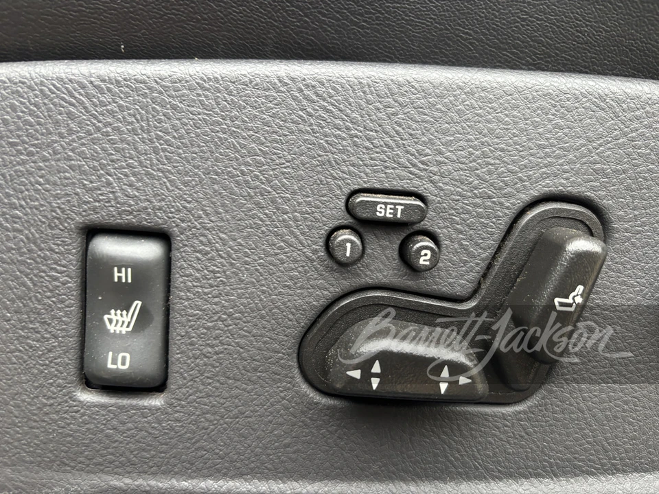 2005 Chevrolet SSR - Image 6 of 10