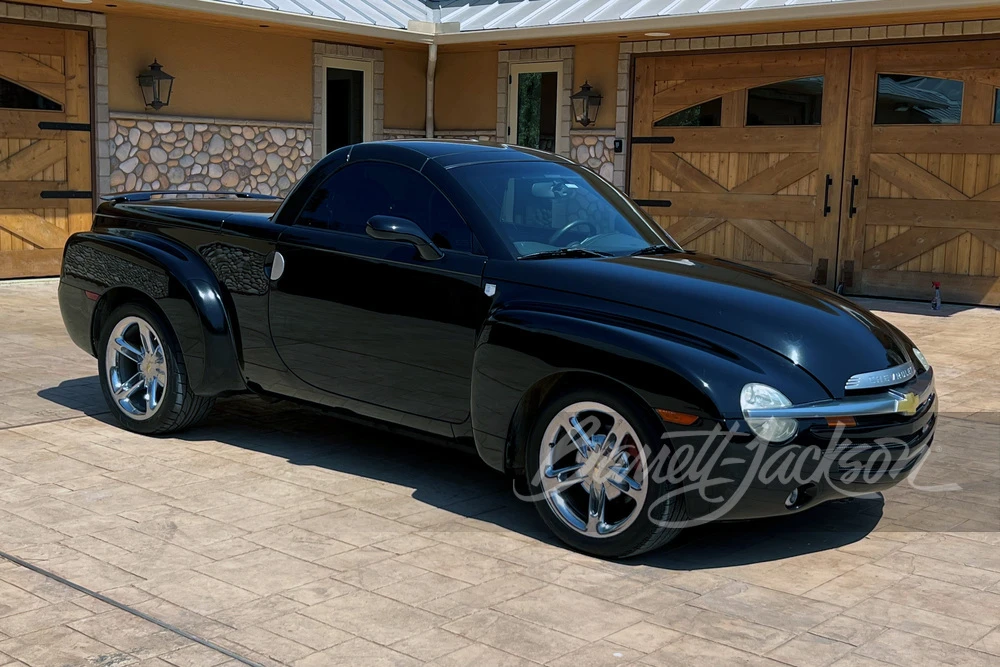 2005 Chevrolet SSR - Image 5 of 9