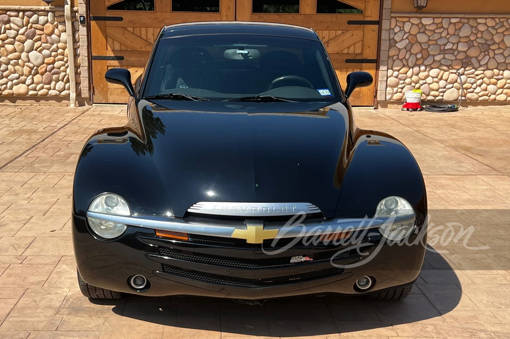 2005 Chevrolet SSR - Image 6 of 9