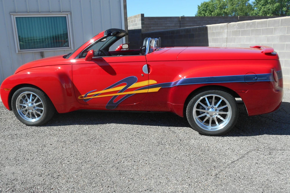 2005 Chevrolet SSR - Image 5 of 5