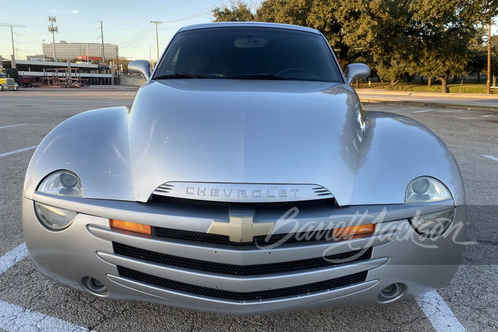 2005 Chevrolet SSR - Image 6 of 8