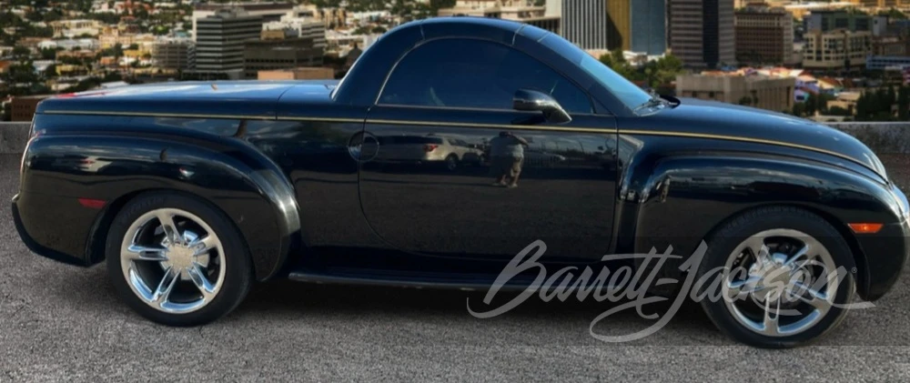 2005 Chevrolet SSR - Image 5 of 5