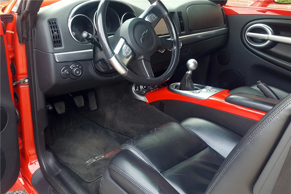 2005 Chevrolet SSR - Image 4 of 5