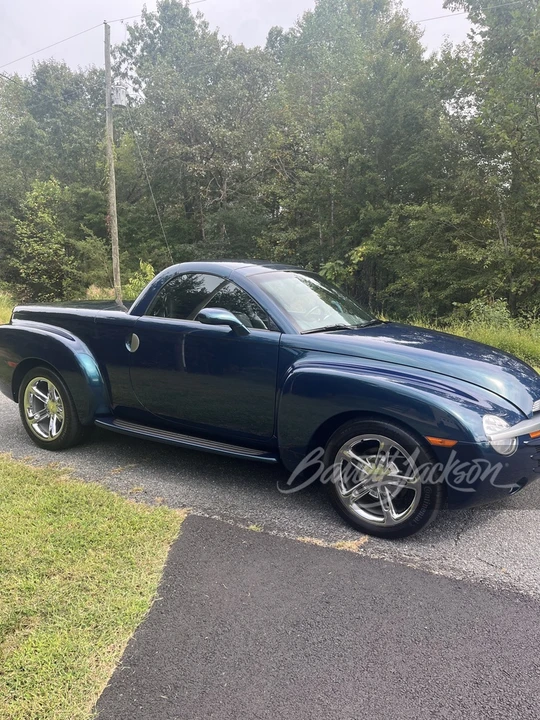 2005 Chevrolet SSR - Image 5 of 5