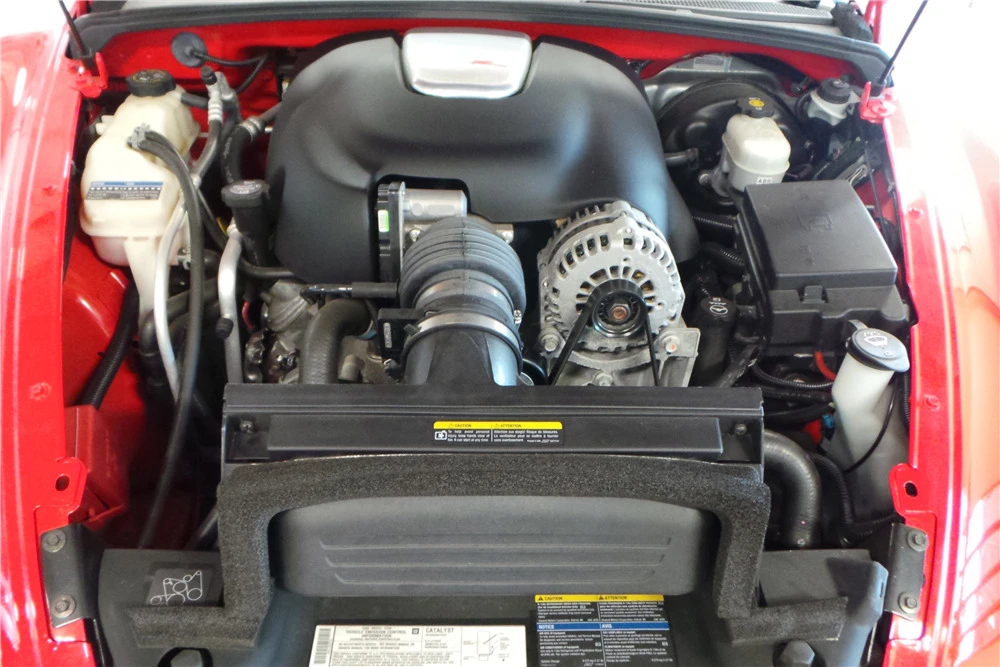 2005 Chevrolet SSR - Image 3 of 5