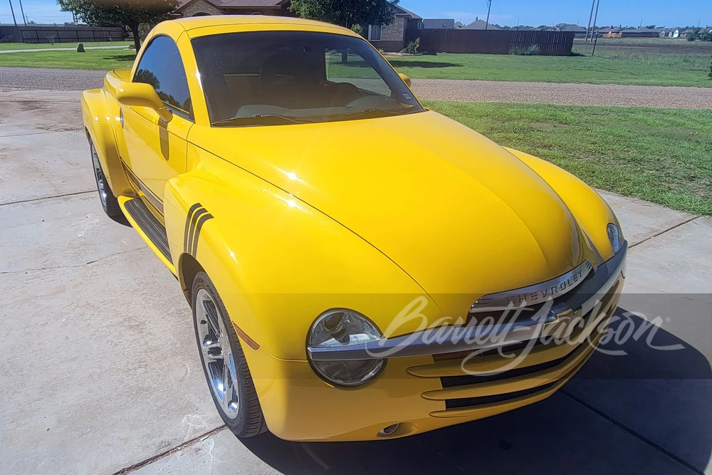 2005 Chevrolet SSR - Image 23 of 25