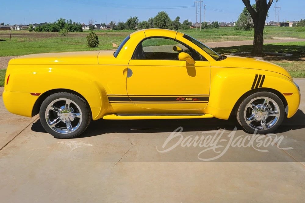 2005 Chevrolet SSR - Image 25 of 25