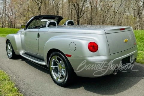 2005 Chevrolet SSR - Image 4 of 5