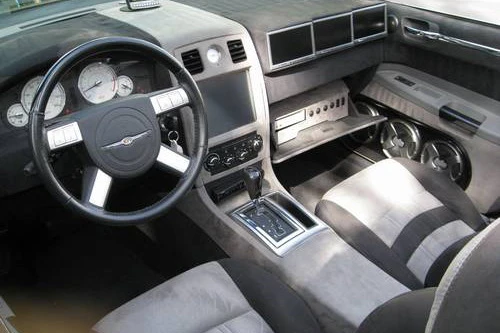 2005 Chrysler 300 (2005-2023) - Image 4 of 5