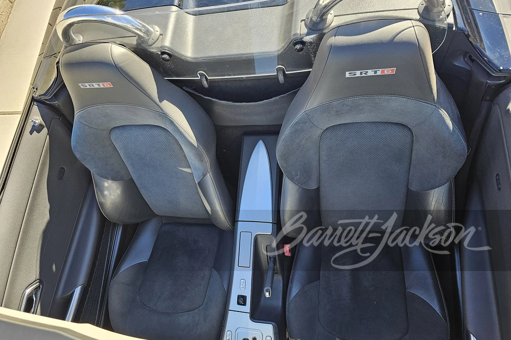 2005 Chrysler Crossfire - Image 3 of 16