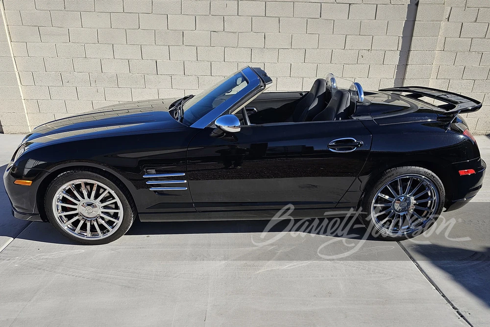 2005 Chrysler Crossfire - Image 10 of 16