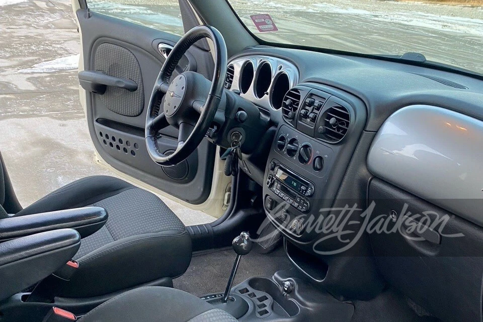 2005 Chrysler PT Cruiser - Image 6 of 12