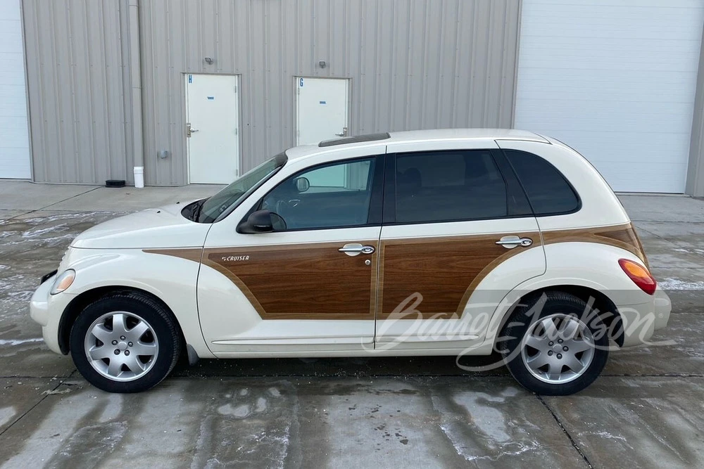 2005 Chrysler PT Cruiser - Image 10 of 12