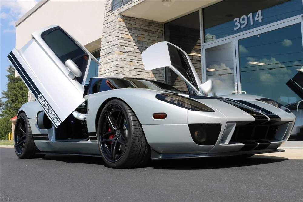 2005 Ford GT 1st Gen - Image 2 of 5
