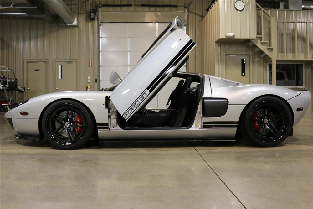 2005 Ford GT 1st Gen - Image 5 of 5