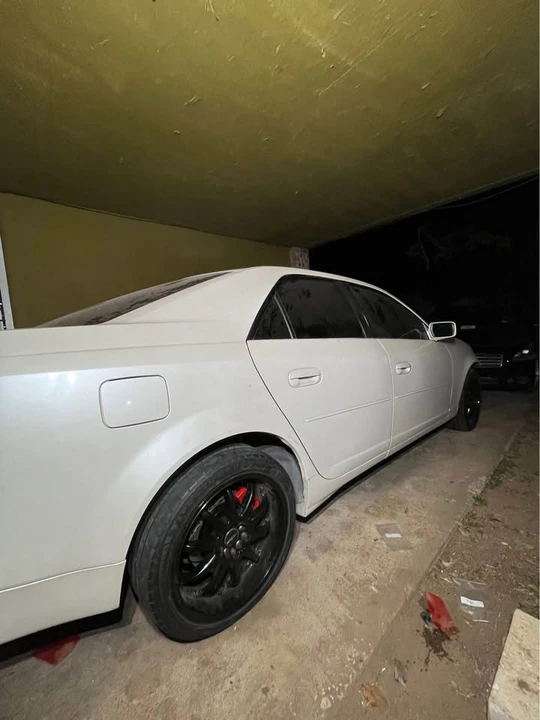 2005 Cadillac CTS 1st Gen - Image 2 of 8