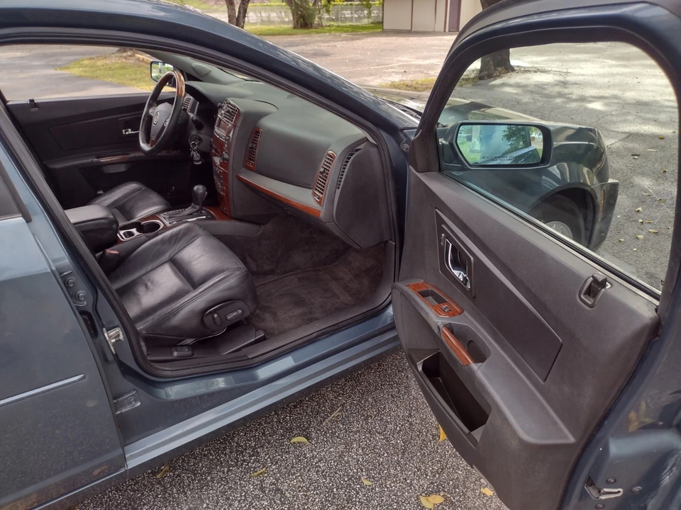 2005 Cadillac CTS 1st Gen - Image 13 of 21