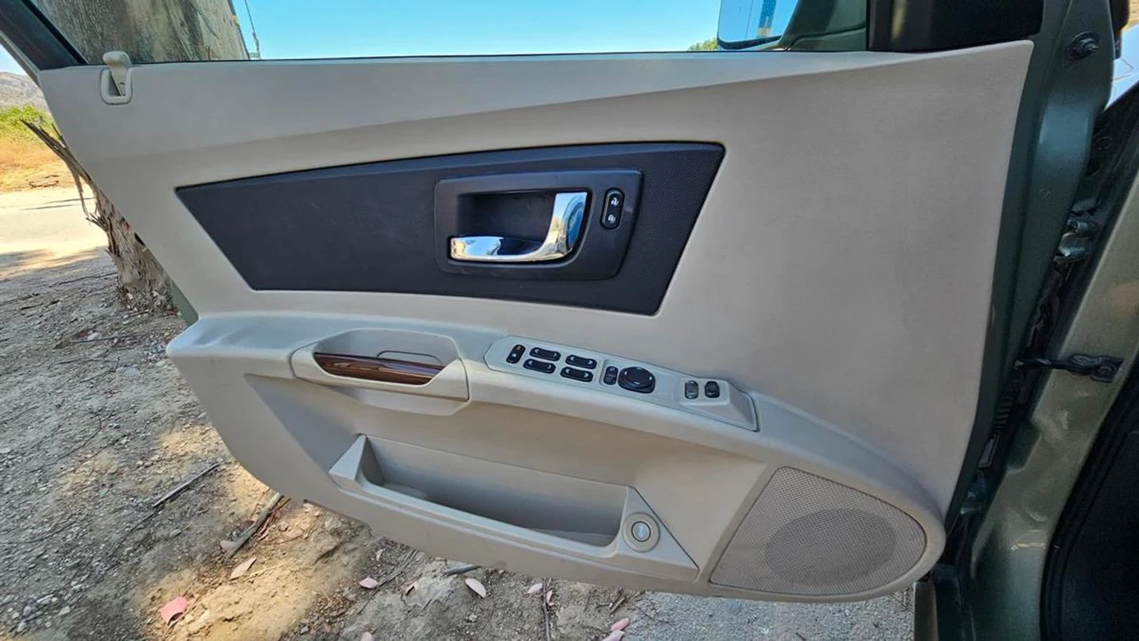 2005 Cadillac CTS 1st Gen - Image 23 of 26