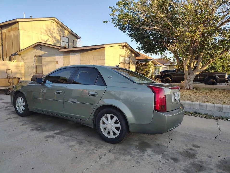 2005 Cadillac CTS 1st Gen - Image 2 of 3