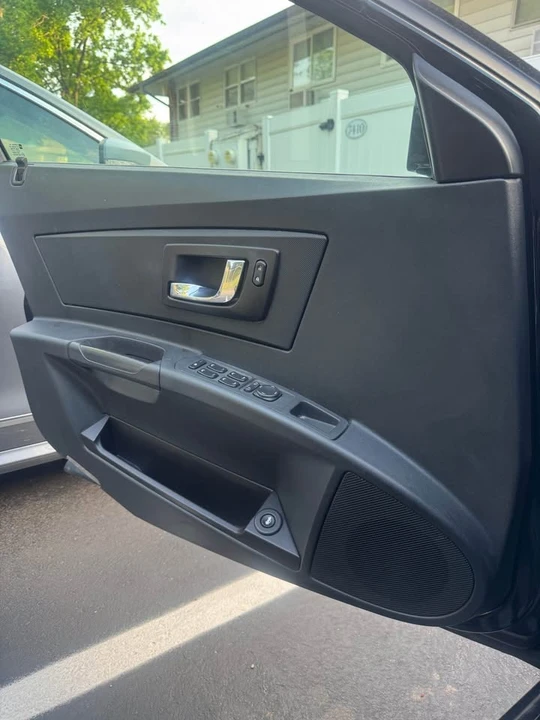 2005 Cadillac CTS 1st Gen - Image 8 of 11