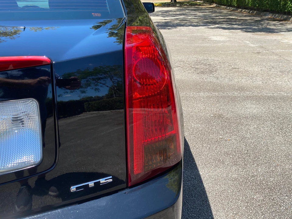 2005 Cadillac CTS-V 1st Gen - Image 27 of 31