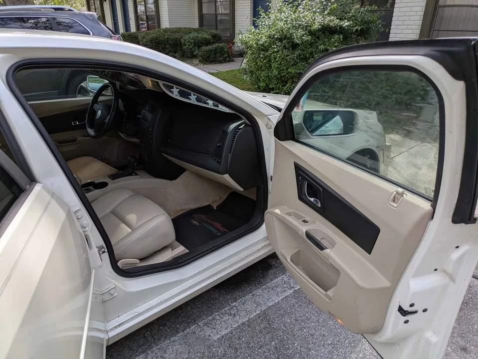 2005 Cadillac CTS 1st Gen - Image 5 of 9
