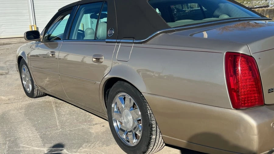 2005 Cadillac DTS - Image 5 of 6