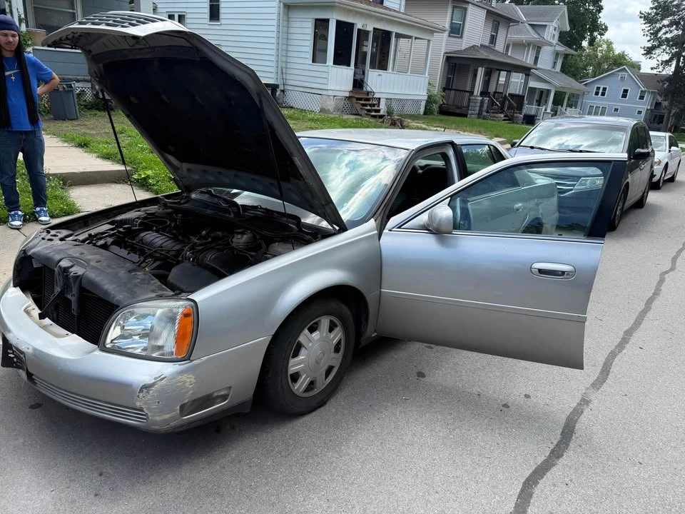 2005 Cadillac DeVille 8th Gen - Image 4 of 7