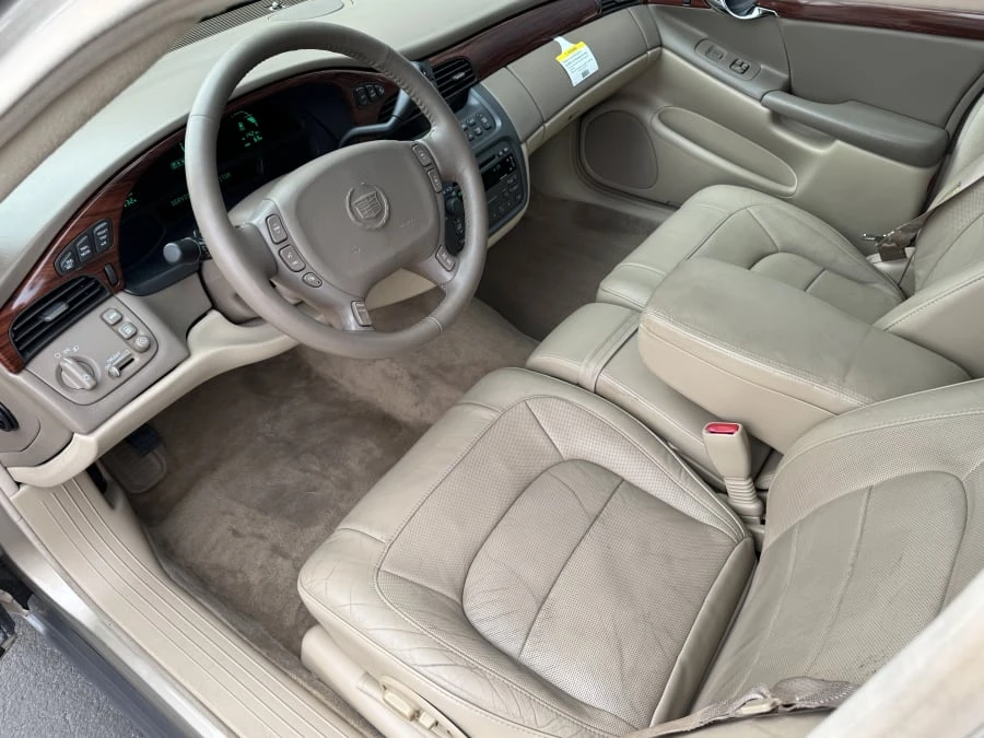 2005 Cadillac DeVille 8th Gen - Image 5 of 11