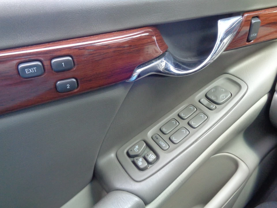 2005 Cadillac DeVille 8th Gen - Image 18 of 20