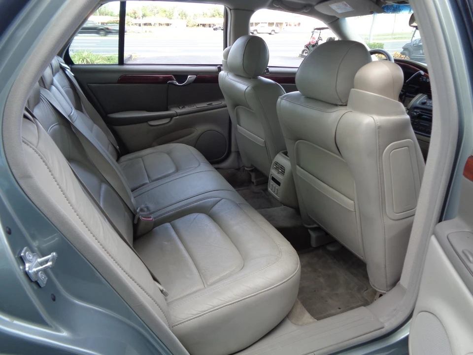 2005 Cadillac DeVille 8th Gen - Image 13 of 20
