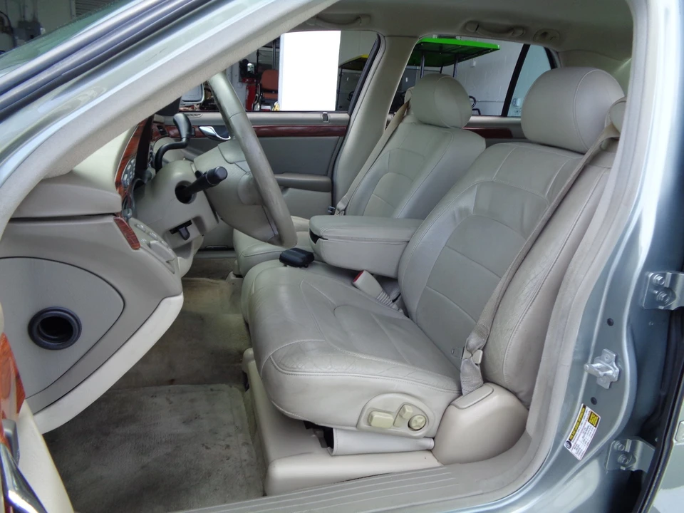 2005 Cadillac DeVille 8th Gen - Image 15 of 20
