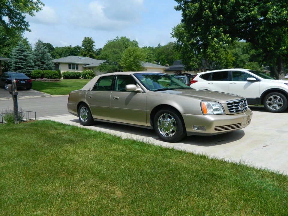 2005 Cadillac DeVille 8th Gen - Image 8 of 31