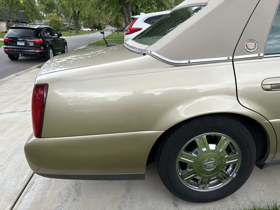 2005 Cadillac DeVille 8th Gen - Image 18 of 31